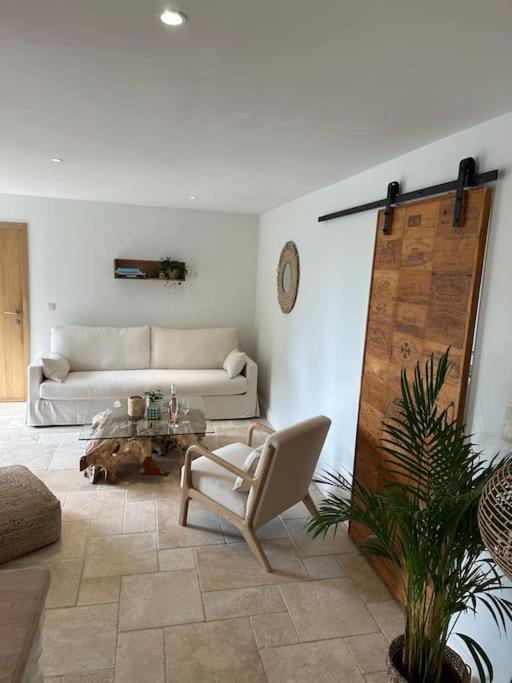 Lumineux Et Chaleureux Avec Piscine Estivale Ferienhaus Ramillies