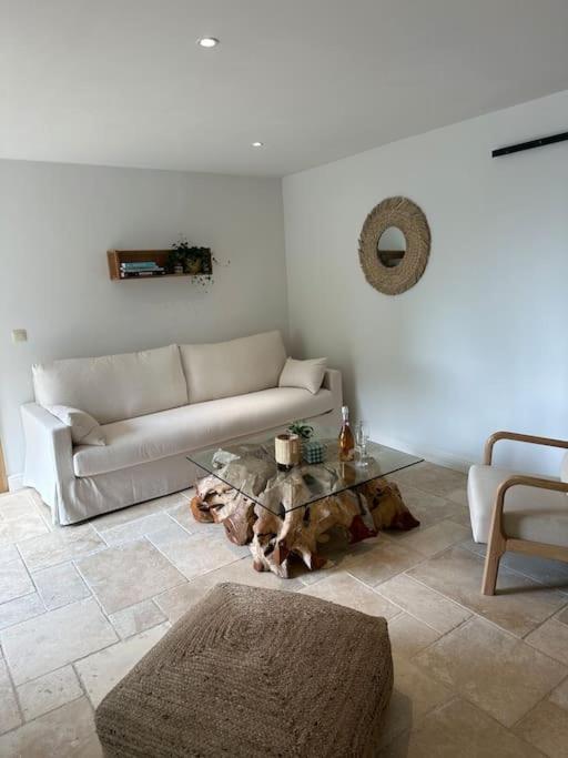 Lumineux Et Chaleureux Avec Piscine Estivale Ferienhaus